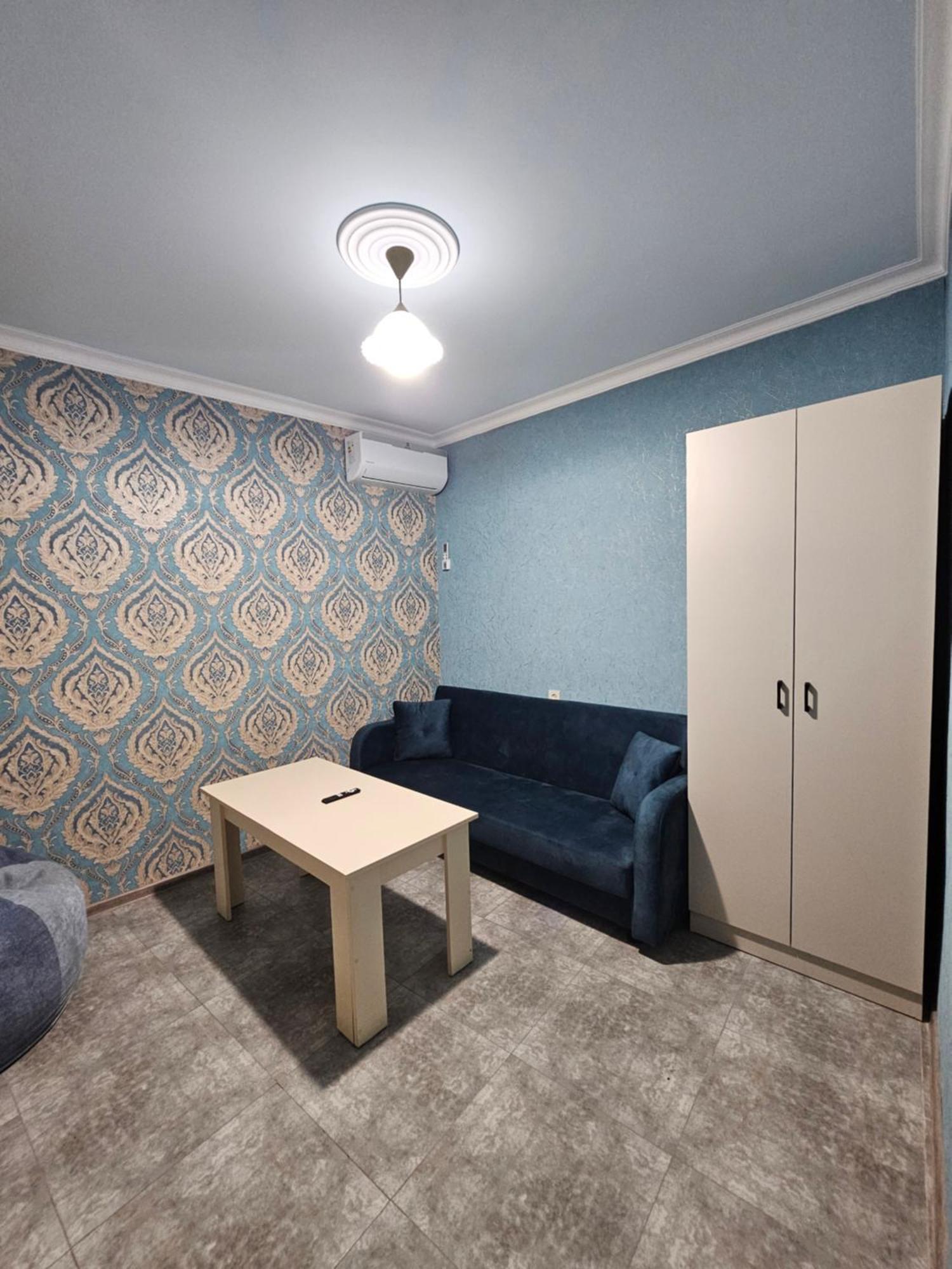 Galstyans Hotels Zvartnots Airport P'arak'ar Buitenkant foto
