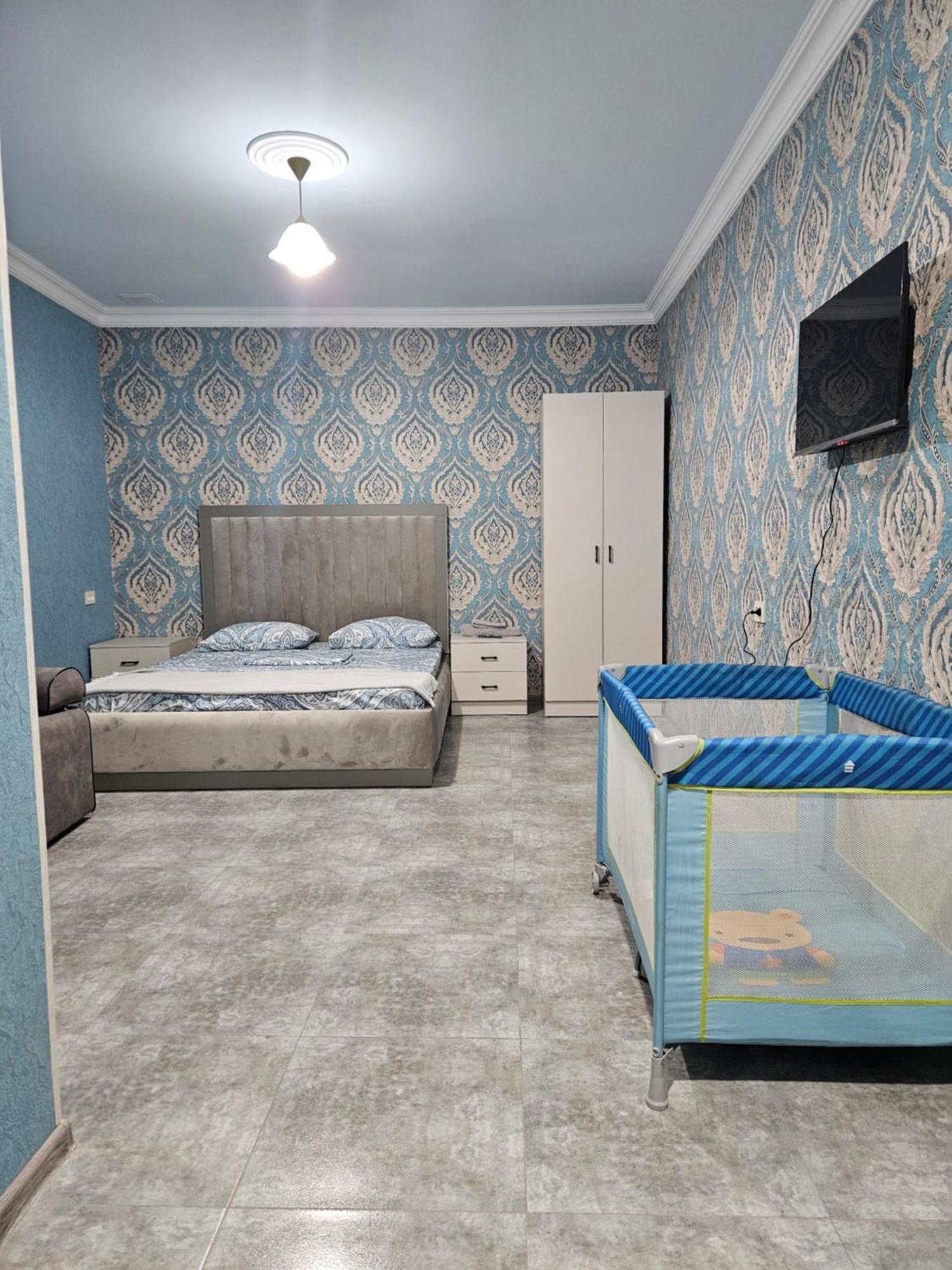 Galstyans Hotels Zvartnots Airport P'arak'ar Buitenkant foto